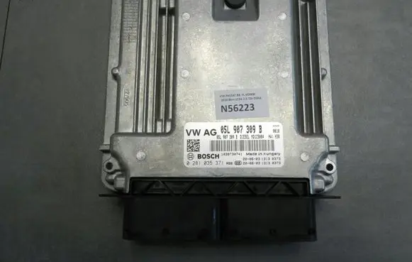 Volkswagen PASSAT B8 Engine control unit/module 05L907309B
