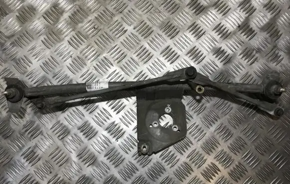 Opel Astra F Front wiper linkage and motor