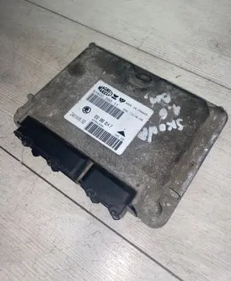 Skoda Octavia Mk1 (1U) Engine control unit/module 032906014F 6160026011