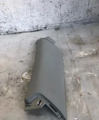 Audi Q3 F3 (D)pillar trim (top) 83a867288