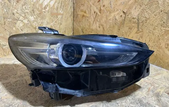 Mazda 6 Headlight/headlamp GRF551030 3302917
