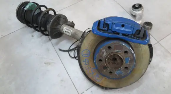 BMW 7 E65 E66 Front wheel hub spindle knuckle 