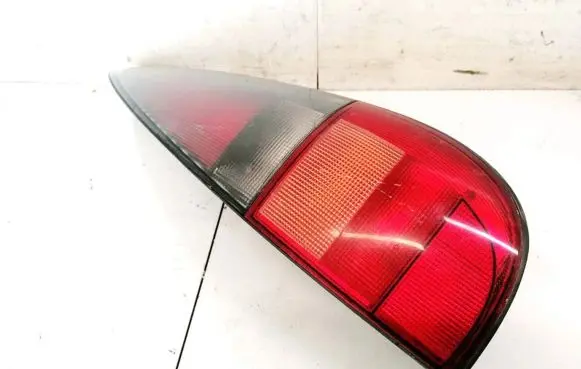 Renault Laguna I Rear/tail lights 2261