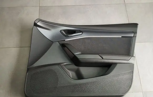 Cupra Formentor Front door card panel trim 5FA868080 156480121