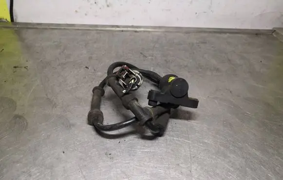 Chrysler Voyager ABS brake wheel speed sensor 250731 5273226