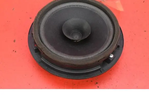 Suzuki Grand Vitara I Subwoofer speaker F16255A