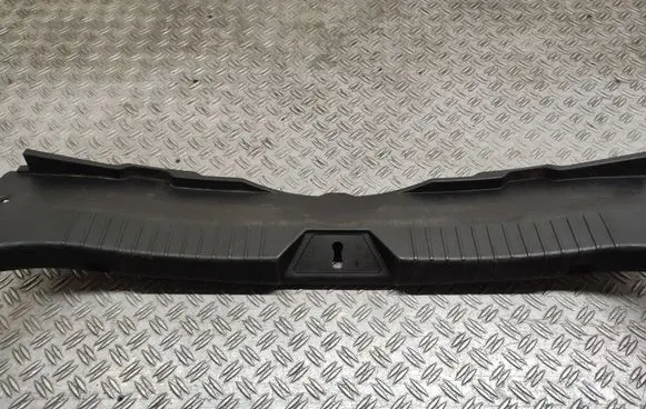 Mazda 3 III Trunk/boot sill cover protection BHN16889X K3006