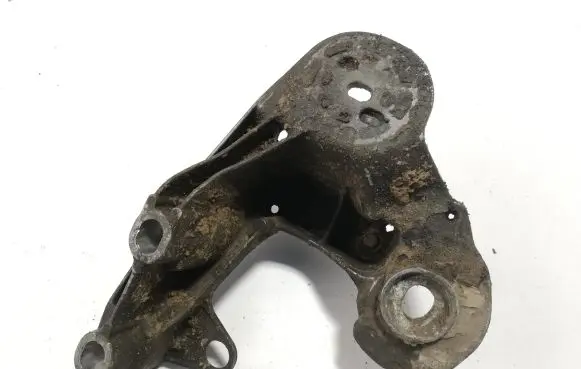 Audi A6 S6 C6 4F Engine mounting bracket 4F0199351AG