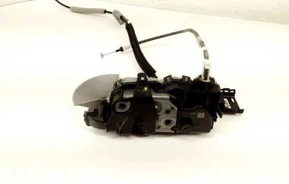 Opel Grandland X Front door lock PSA146097 4139A1365K7