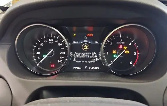 Speedometer (instrument cluster)
