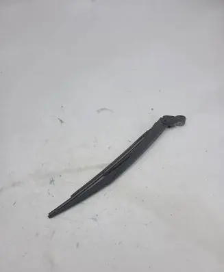 Toyota RAV 4 (XA20) Rear wiper blade arm 