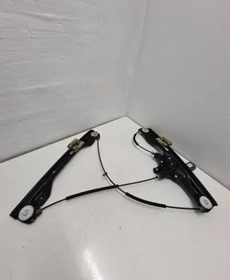 Opel Adam Front door manual window regulator 13350349
