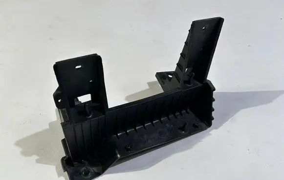 Dodge RAM Air filter cleaner box bracket assembly 53032453ae