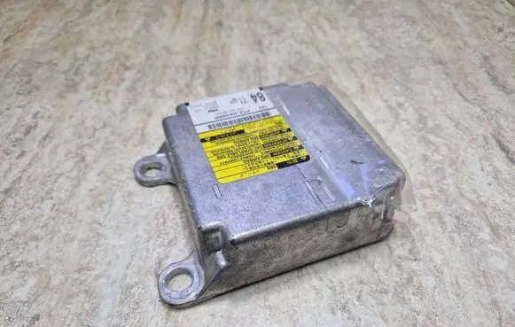 Toyota Avensis T250 Airbag control unit/module 232517102 8917005122