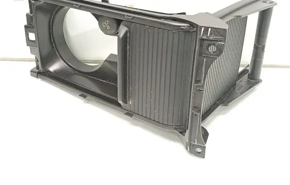 Volvo V40 Cup holder front 08632779 08632774