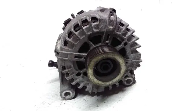 BMW 3 E90 E91 Generator/alternator 7805432