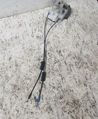 Subaru Legacy Front door lock