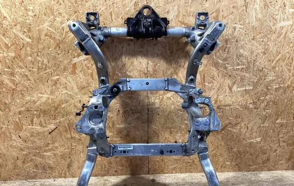 Land Rover Discovery 5 Front subframe cpla5c145ap LR060034