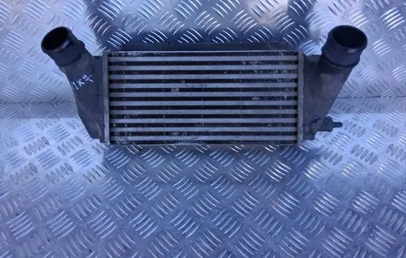 Ford Fiesta Intercooler radiator C1B19L440AB 1A2044 M153643