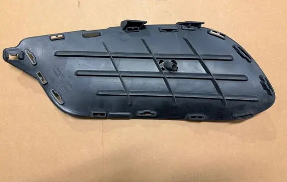 Mercedes-Benz E C207 W207 Front bumper lower grill A2078852523