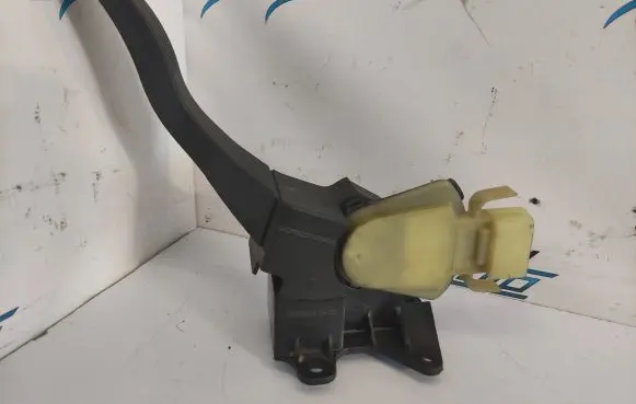 Ford Tourneo Accelerator throttle pedal 2T149F836ED