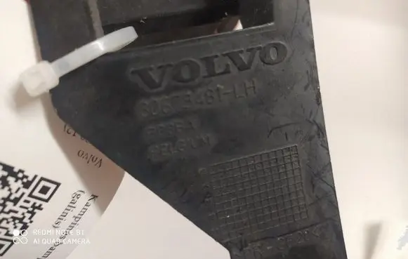 Volvo S40 Bumper support mounting bracket corner 30678481LH