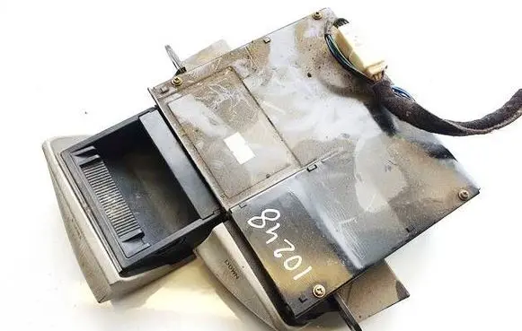 Hyundai Trajet Car ashtray ati25kf2
