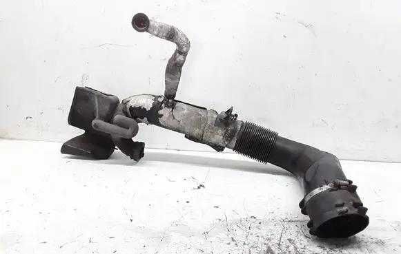 Volvo V50 Air intake duct part 3M519A673H