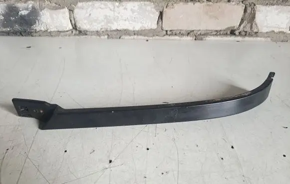 Mercedes-Benz ML W163 Under headlight/headlamp trim 1638260177
