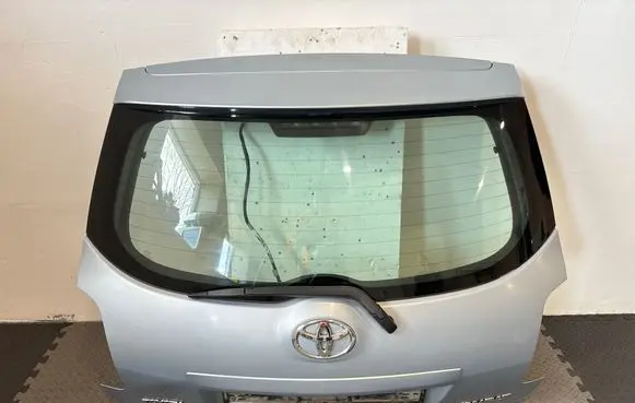 Toyota Auris 150 Tailgate/trunk/boot lid 
