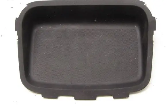 Nissan Juke II F16 Glove box central console 113007