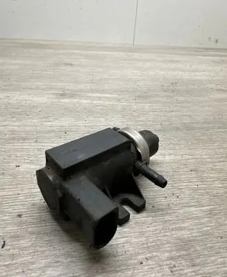 Volkswagen Golf IV Vacuum valve 1J0906627 2290320