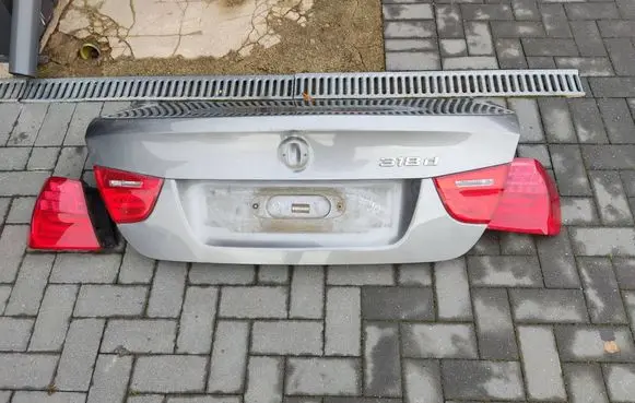 BMW 3 E90 E91 Rear/tail lights set A470171 7289426 7289425