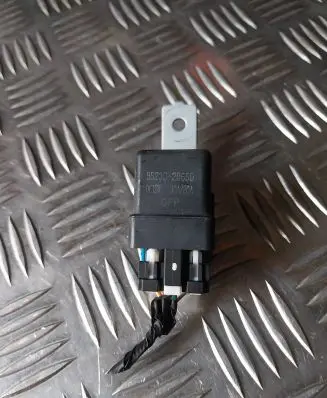 KIA Sorento Other relay 952302B650 30A20A