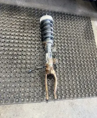 BMW X5 F15 Front shock absorber/damper 6863174