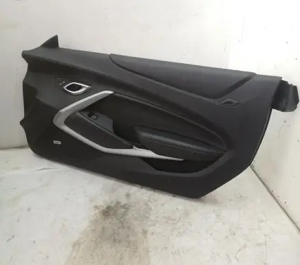Chevrolet Camaro Front door card panel trim L0247436AB
