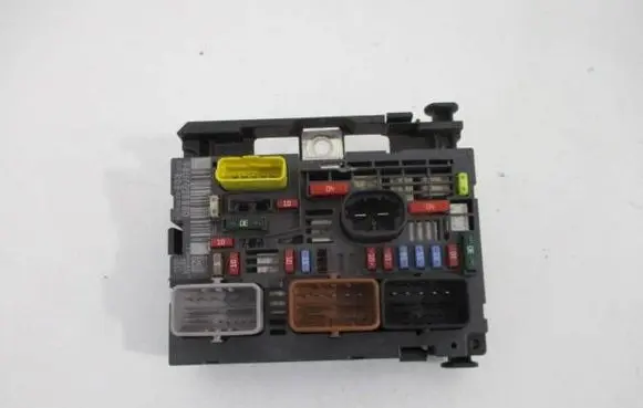 Citroen Berlingo BSM Control unit 9807028880 BSMR05