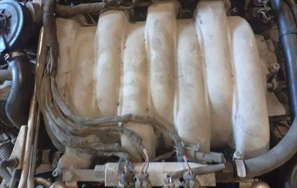 Audi A8 S8 D3 4E Intake manifold