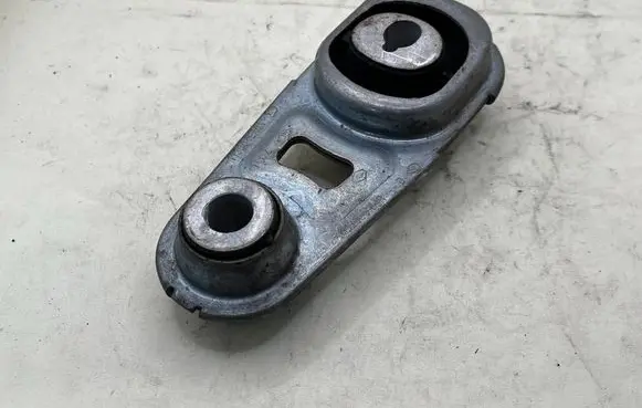 Nissan X-Trail T32 Rear glass lock/latch C606 1123800Q0A
