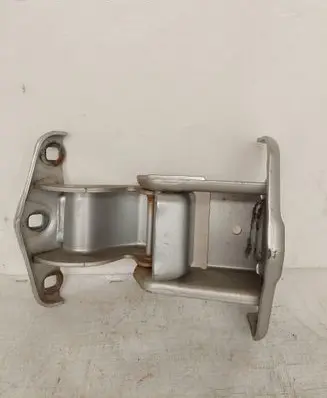 Renault Trafic III (X82) Loading door lower hinge 904101690R