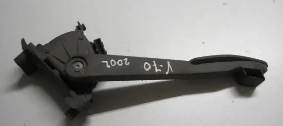 Volvo V70 Accelerator throttle pedal 9472051