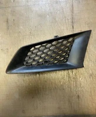 Renault Koleos I Front bumper upper radiator grill 62075JY00A