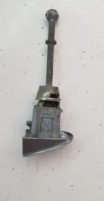 Peugeot 3008 I Front door lock (next to the handle) 59395J01