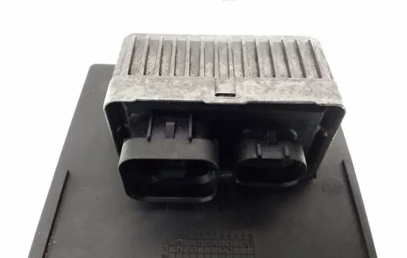Opel Insignia A Glow plug pre-heat relay 55574293