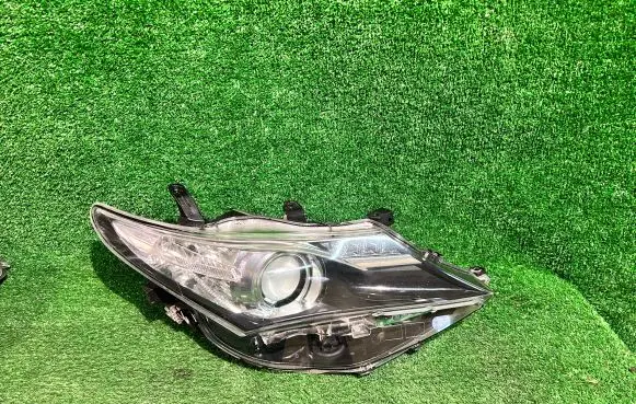 Toyota Auris E180 Headlight/headlamp
