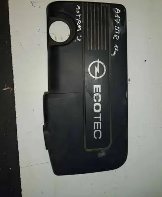 Opel Astra J Engine cover (trim) 55573266
