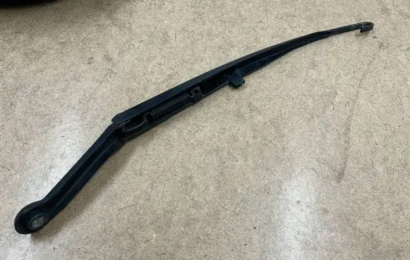 BMW 3 E46 Front wiper blade arm 61617003931 7003931
