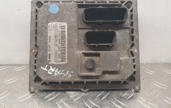 Smart ForTwo I Engine control unit/module 0003107V006 0261205004