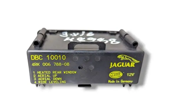 Jaguar XJ X40 Other relay 4RK00678808 DBC10010