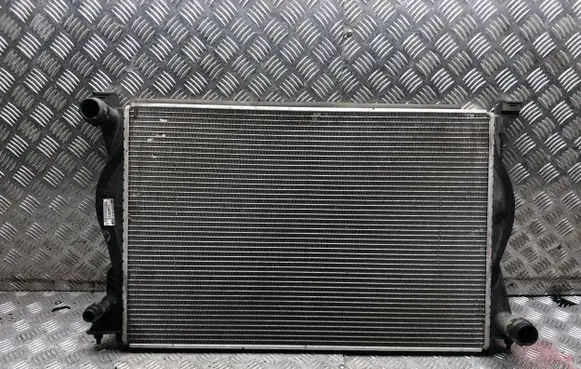 Coolant radiator